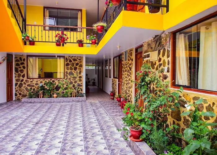 In - Mountain View With Two Terraces - Queen 1